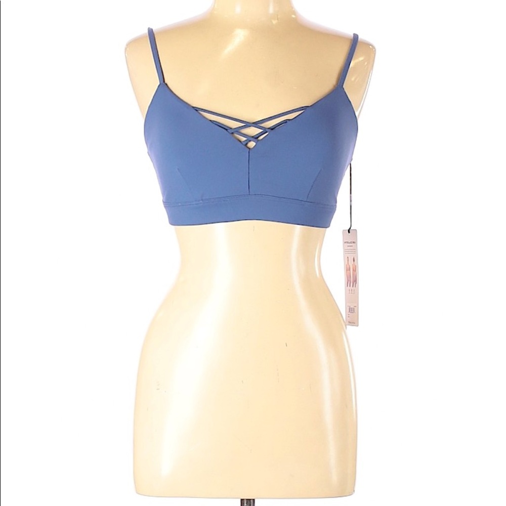 Alo sports bra
